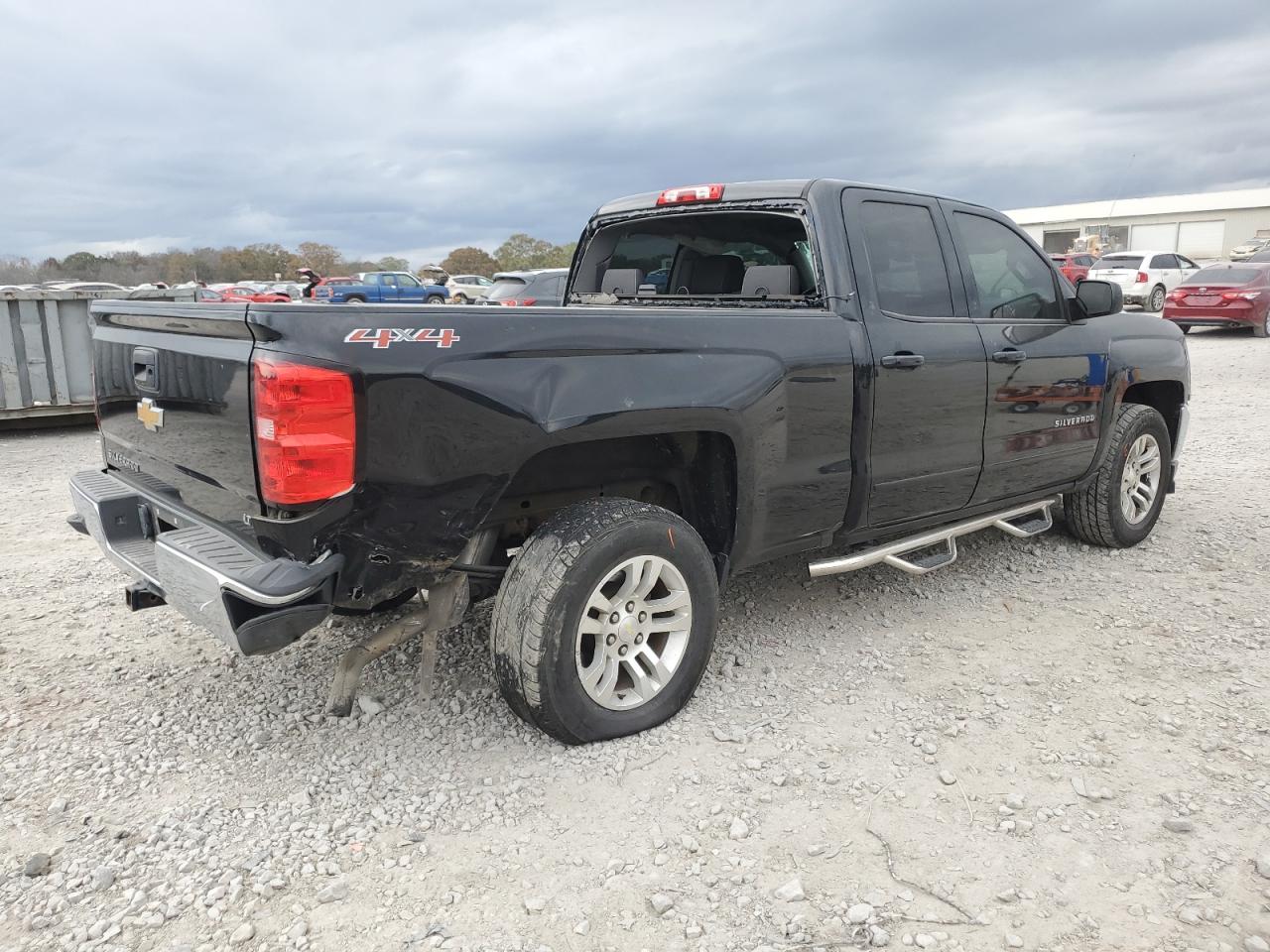 2016 Chevrolet Silverado - Image 3