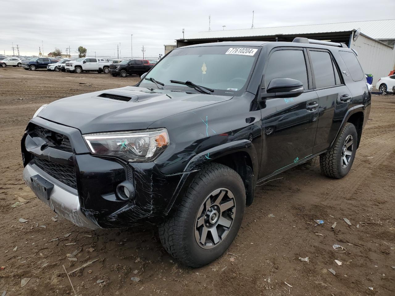 VIN JTEBU5JR6J5589787 2018 TOYOTA 4RUNNER no.1