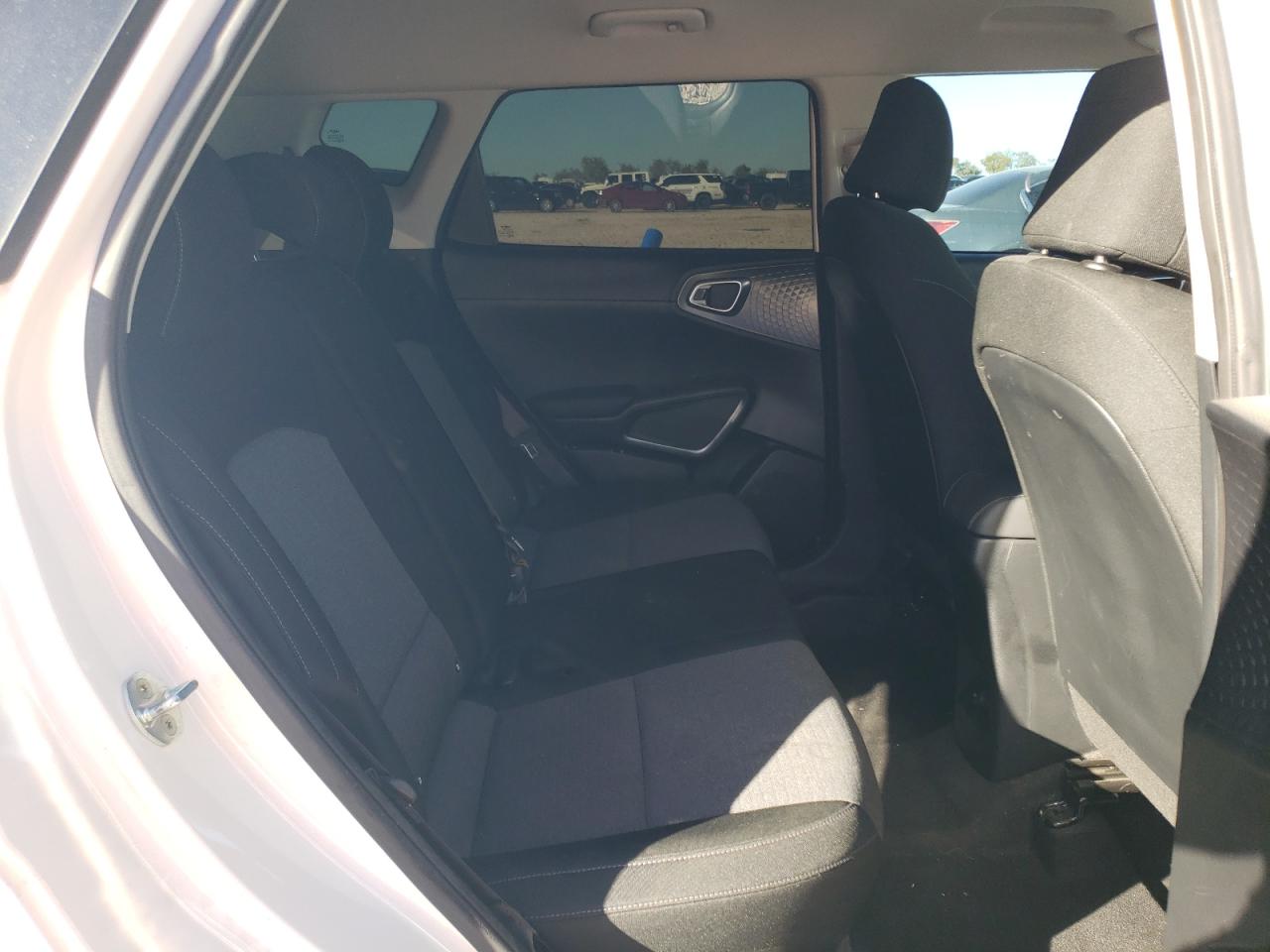 2022 Kia Soul - Image 10