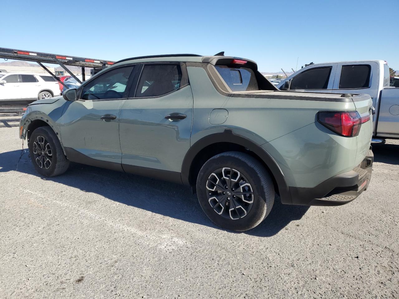 2024 Hyundai Santa Cruz - Image 2
