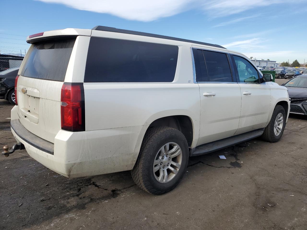 2015 Chevrolet Suburban - Image 3