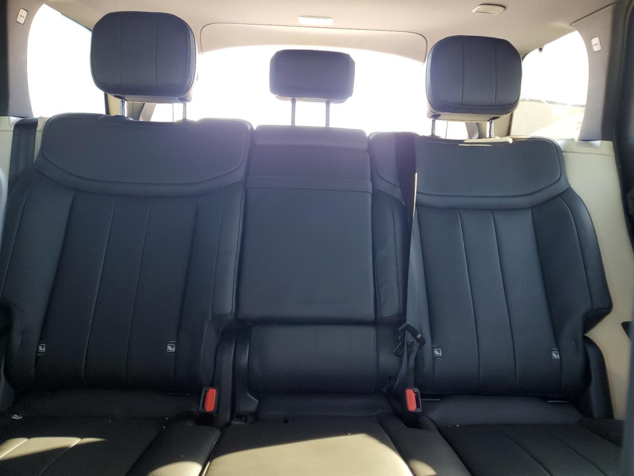 2024 Land Rover Range Rover - Image 10