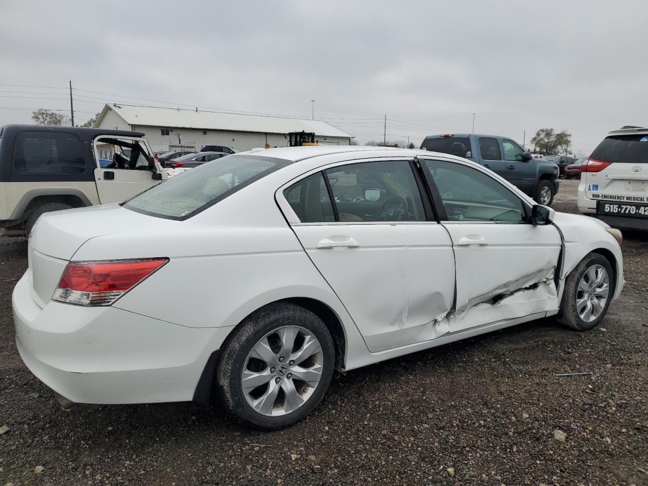 2010 Honda Accord - Image 3