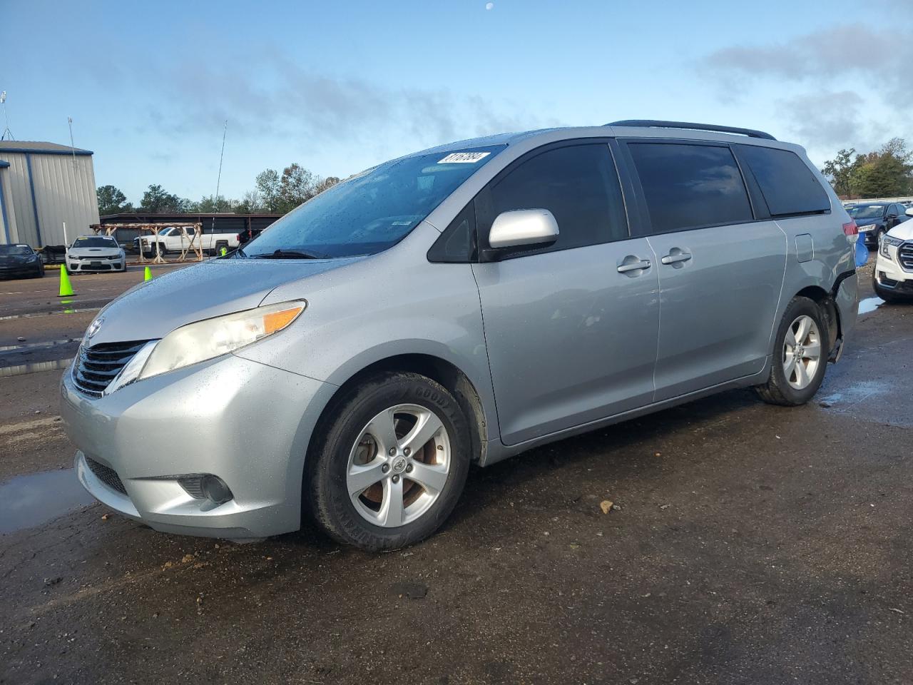 2012 Toyota Sienna - Image 1
