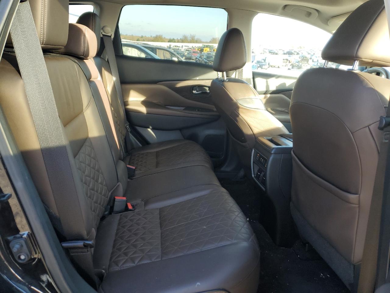 2019 Nissan Murano - Image 11