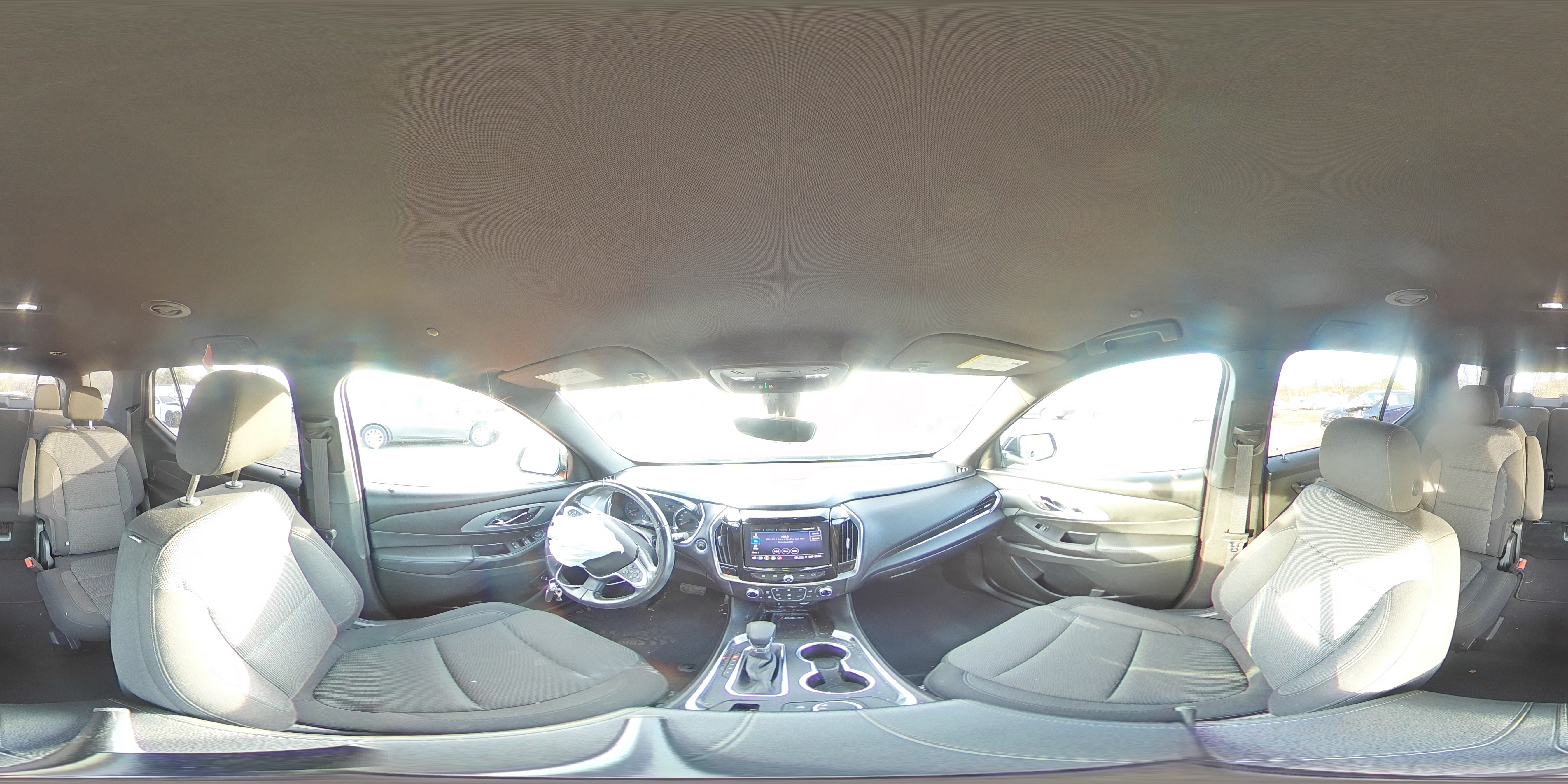 2022 Chevrolet Traverse - Image 13