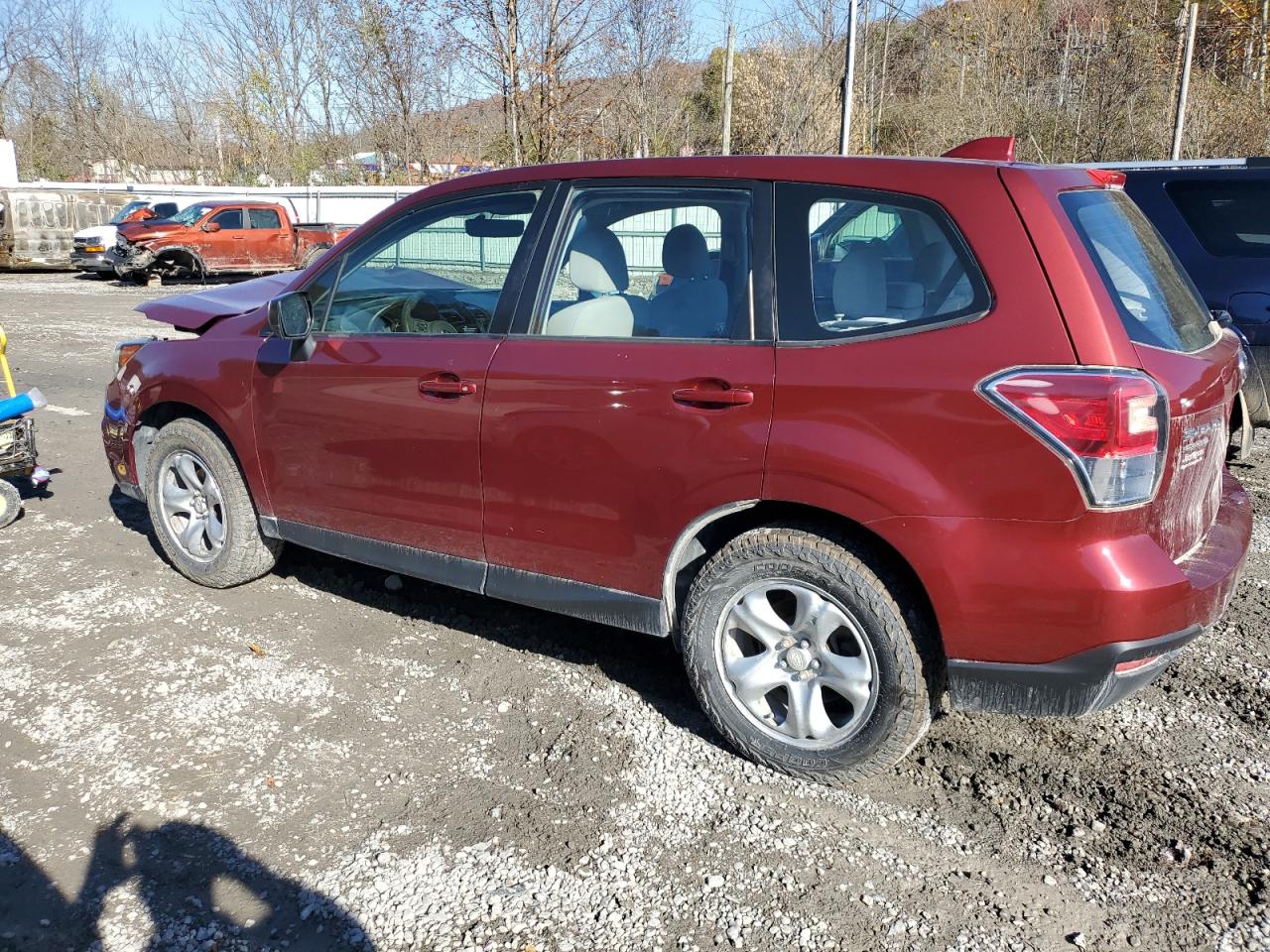 VIN JF2SJAAC8HH400990 2017 SUBARU FORESTER no.2