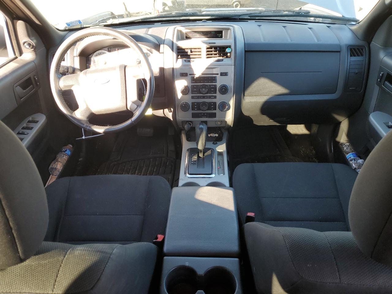 2009 Ford Escape - Image 8