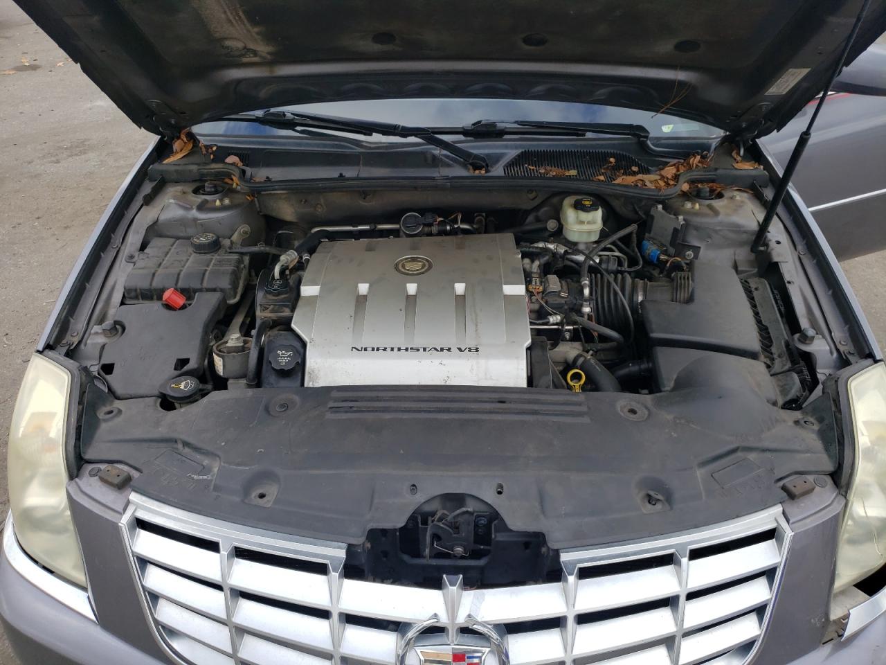 2007 Cadillac DTS - Image 11