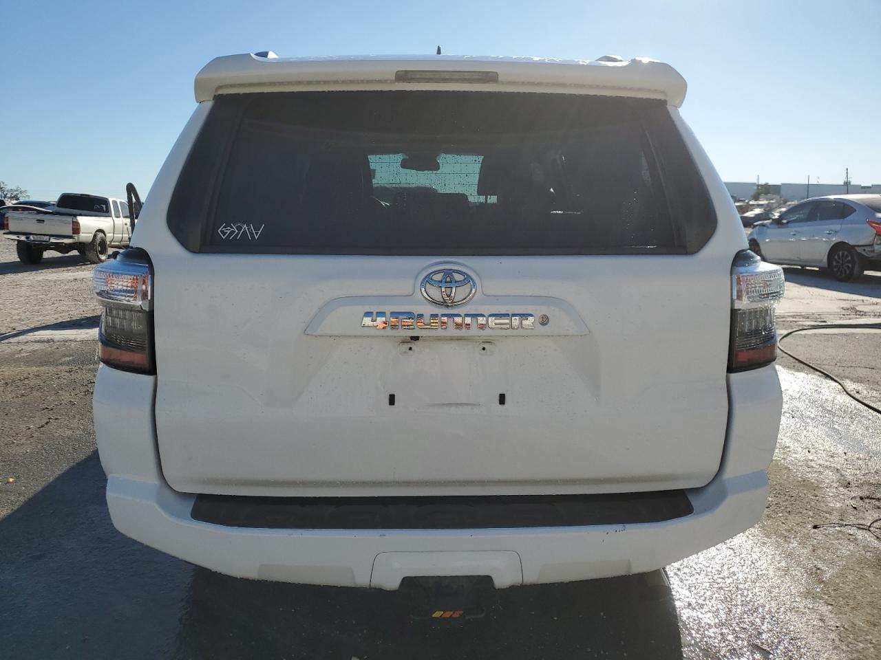 VIN JTEZU5JRXG5115509 2016 TOYOTA 4RUNNER no.6