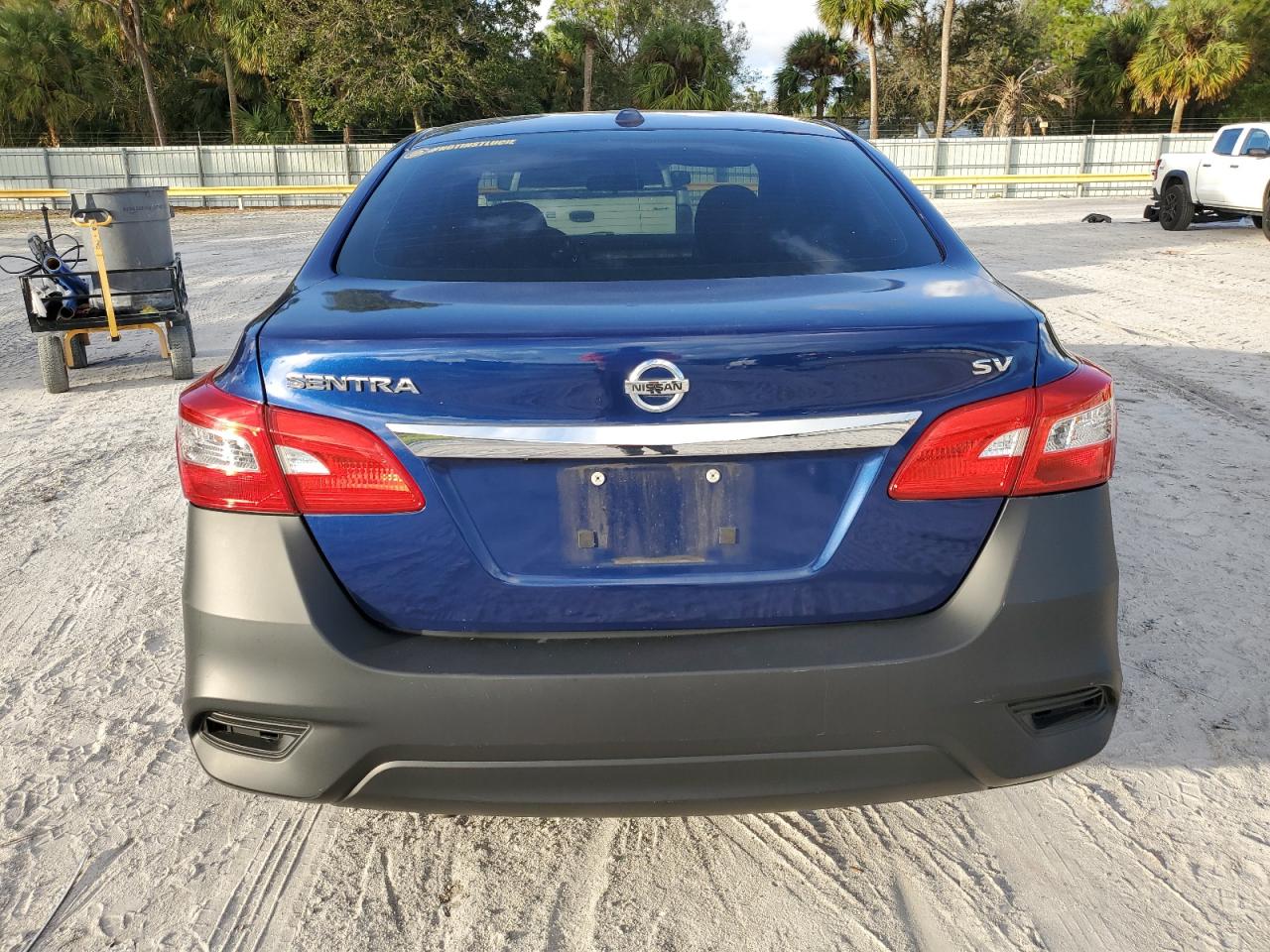 2017 Nissan Sentra S VIN: 3N1AB7AP8HL672991 Lot: 80245664