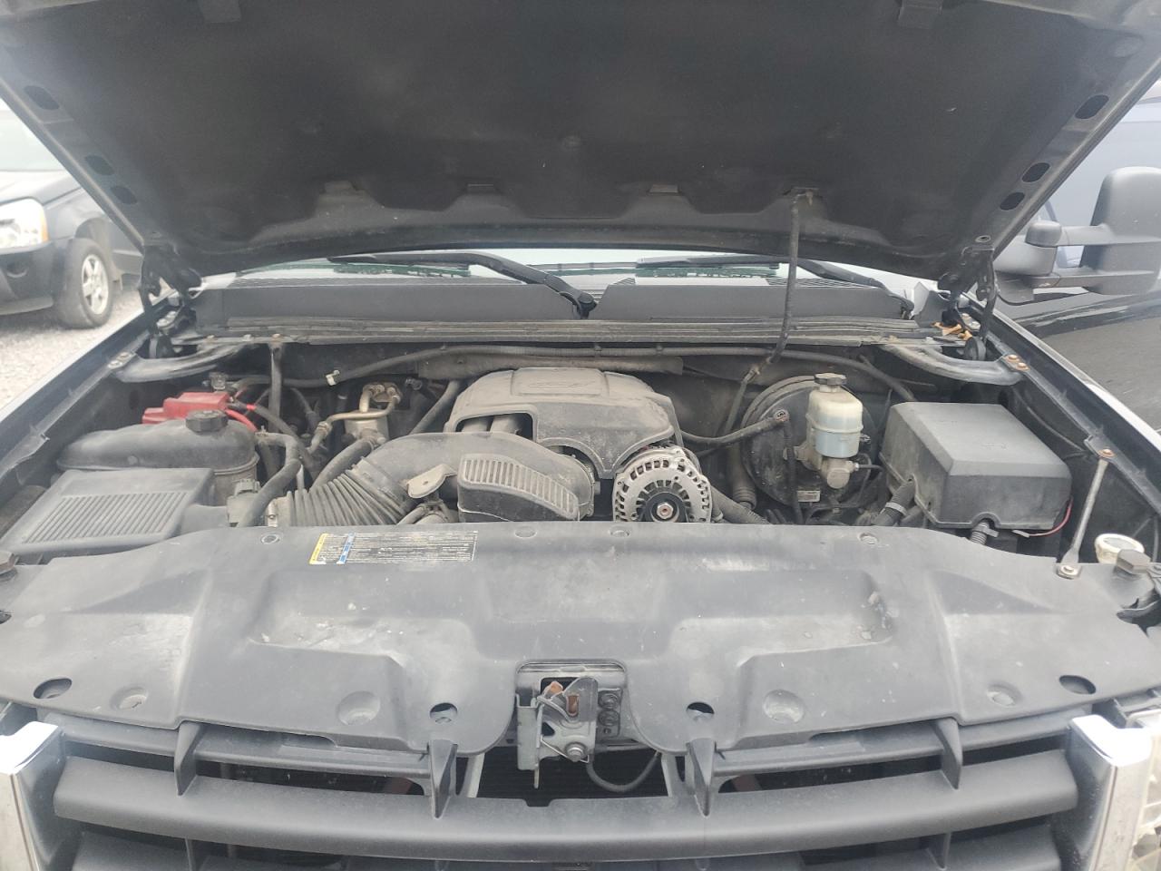 2010 GMC Sierra - Image 11