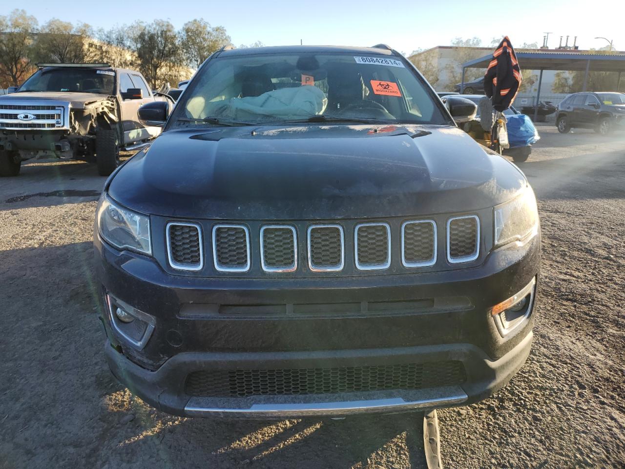 VIN 3C4NJDCB6JT367190 2018 JEEP COMPASS no.5