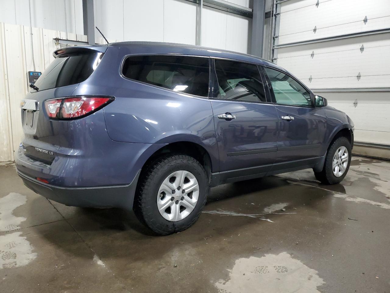 2014 Chevrolet Traverse - Image 3