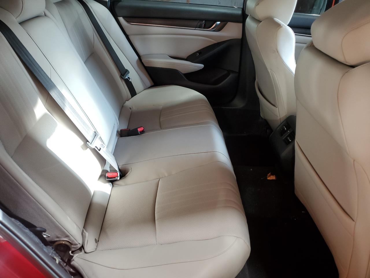 2018 Honda Accord - Image 10