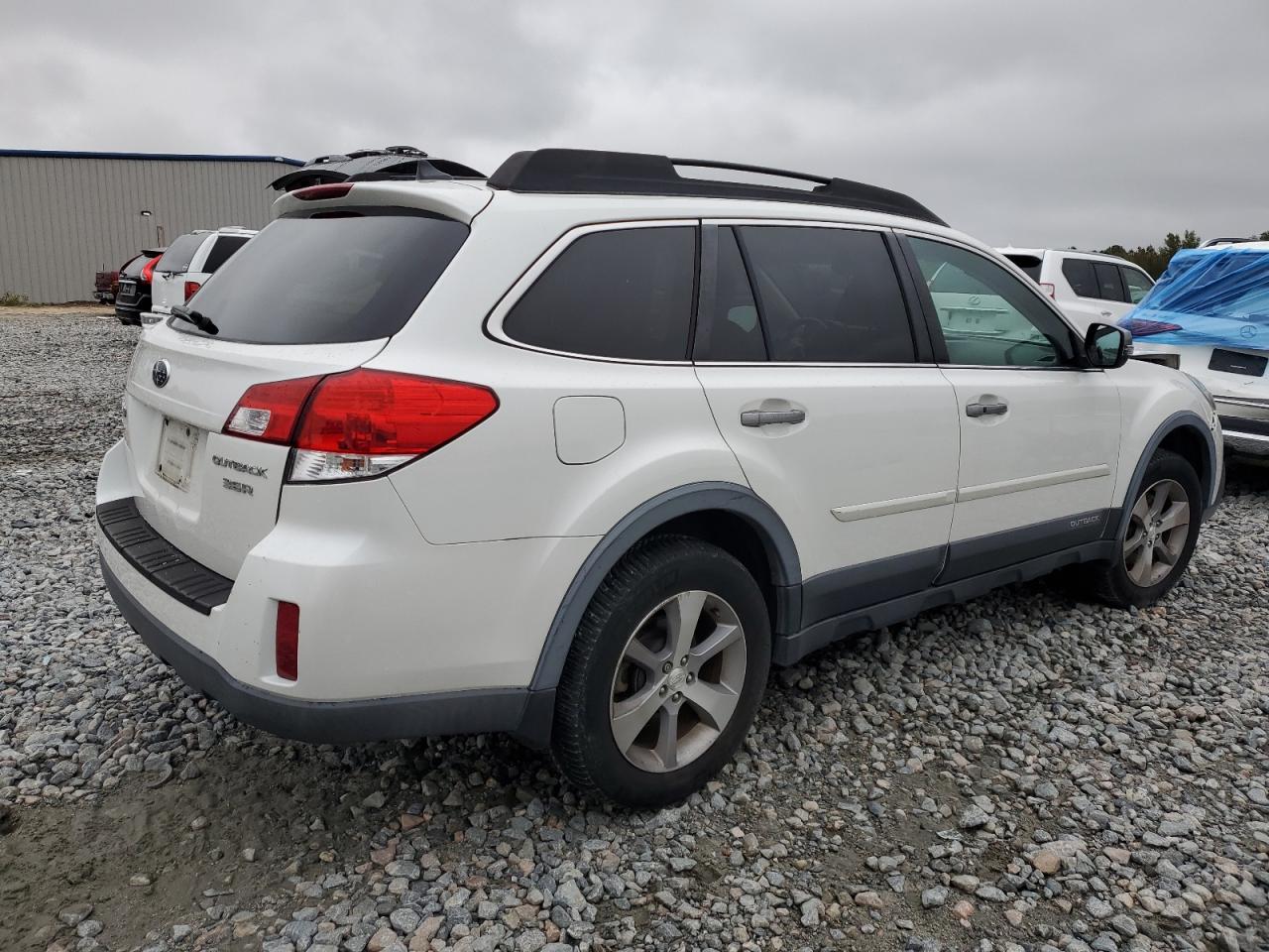2013 Subaru Outback - Image 3