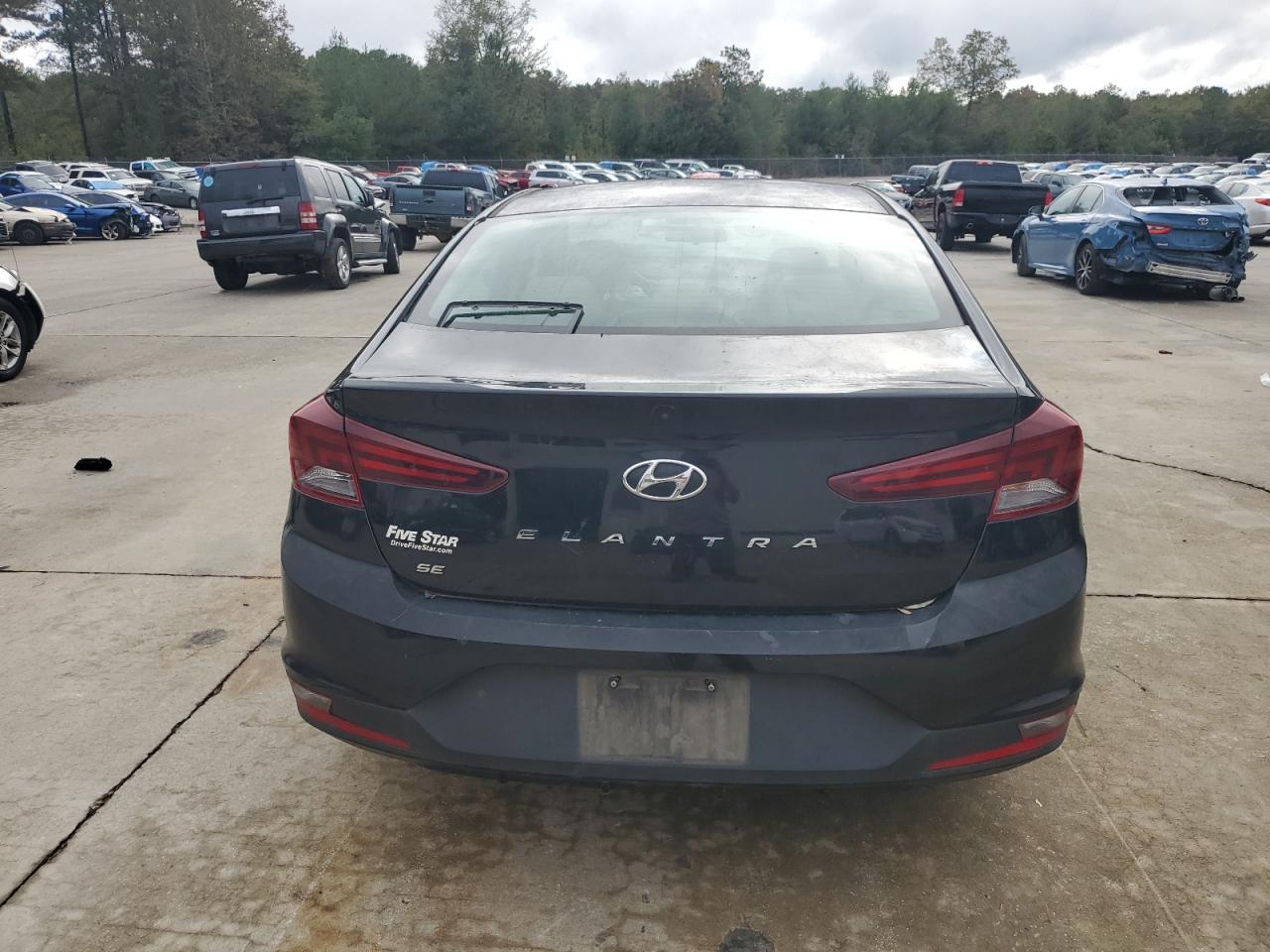 2019 Hyundai Elantra Se VIN: 5NPD74LF1KH415399 Lot: 79503964