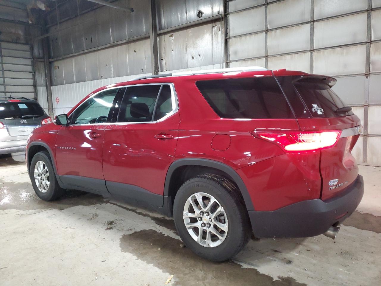 2018 Chevrolet Traverse - Image 2