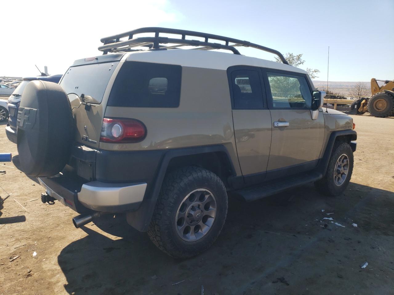2012 Toyota FJ Cruiser - Image 3