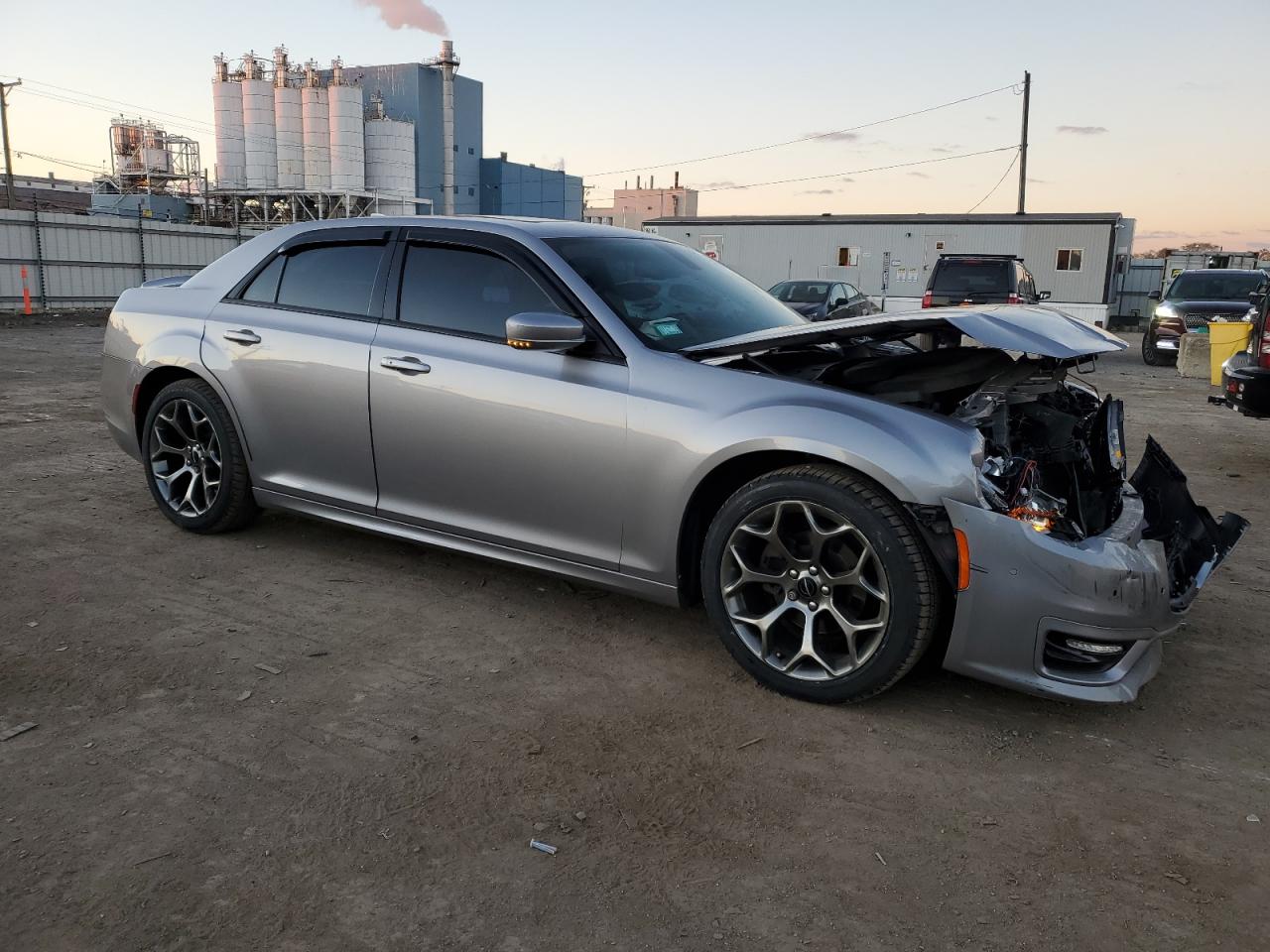 2018 Chrysler 300 - Image 4