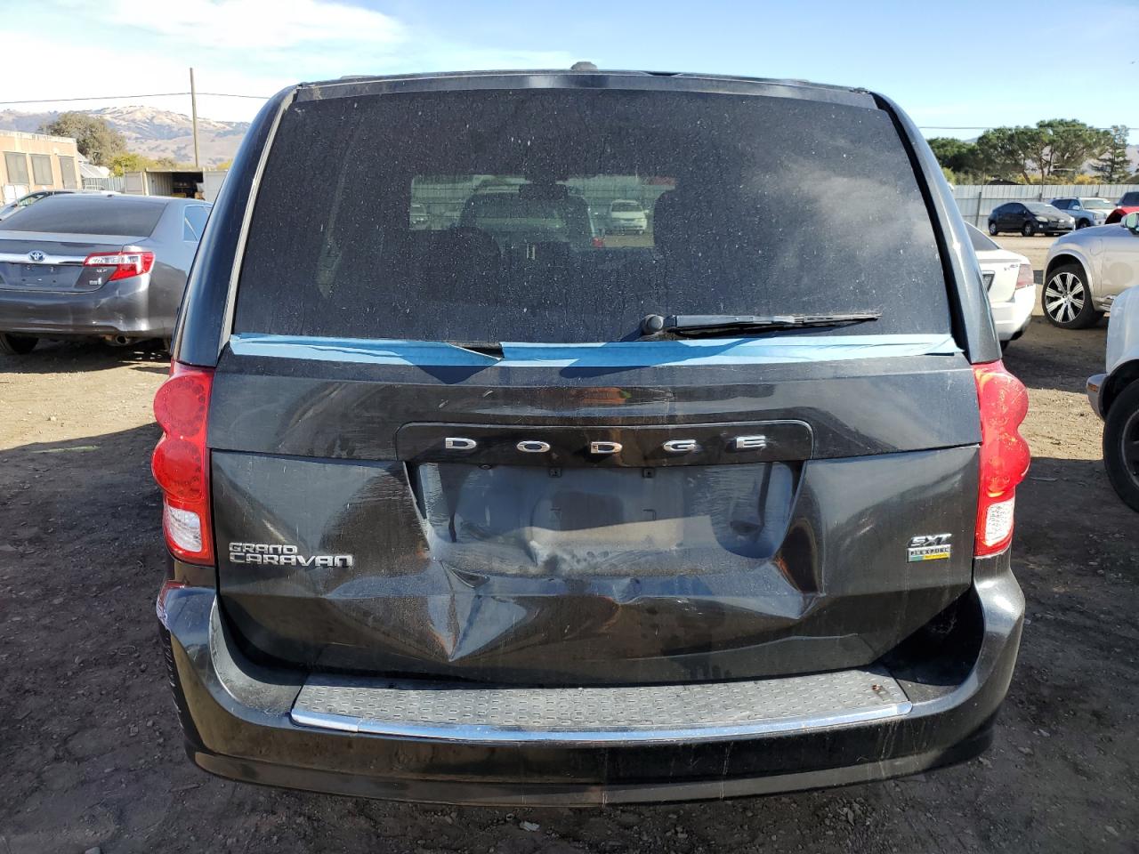 2019 Dodge Caravan - Image 6