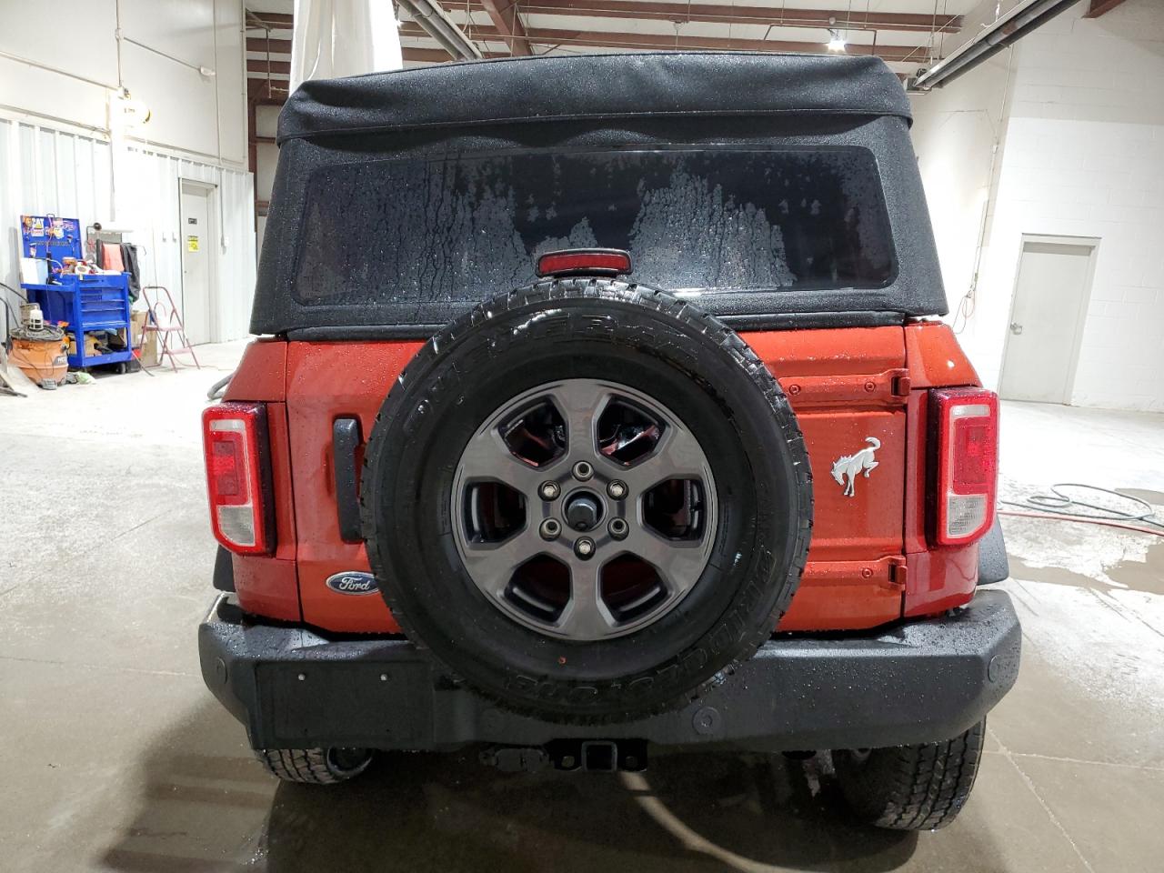 2023 Ford Bronco - Image 6