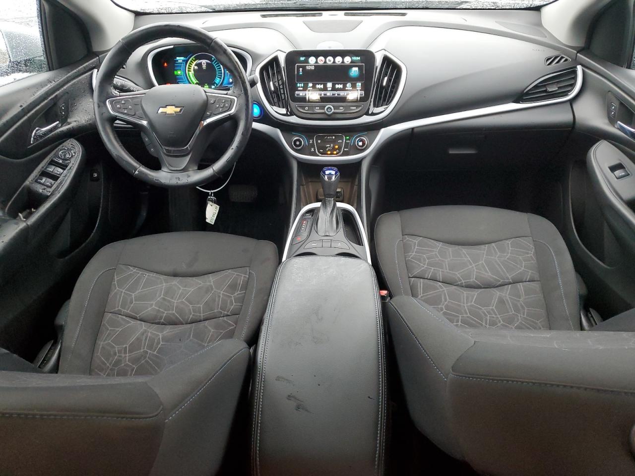 2017 Chevrolet Volt - Image 8