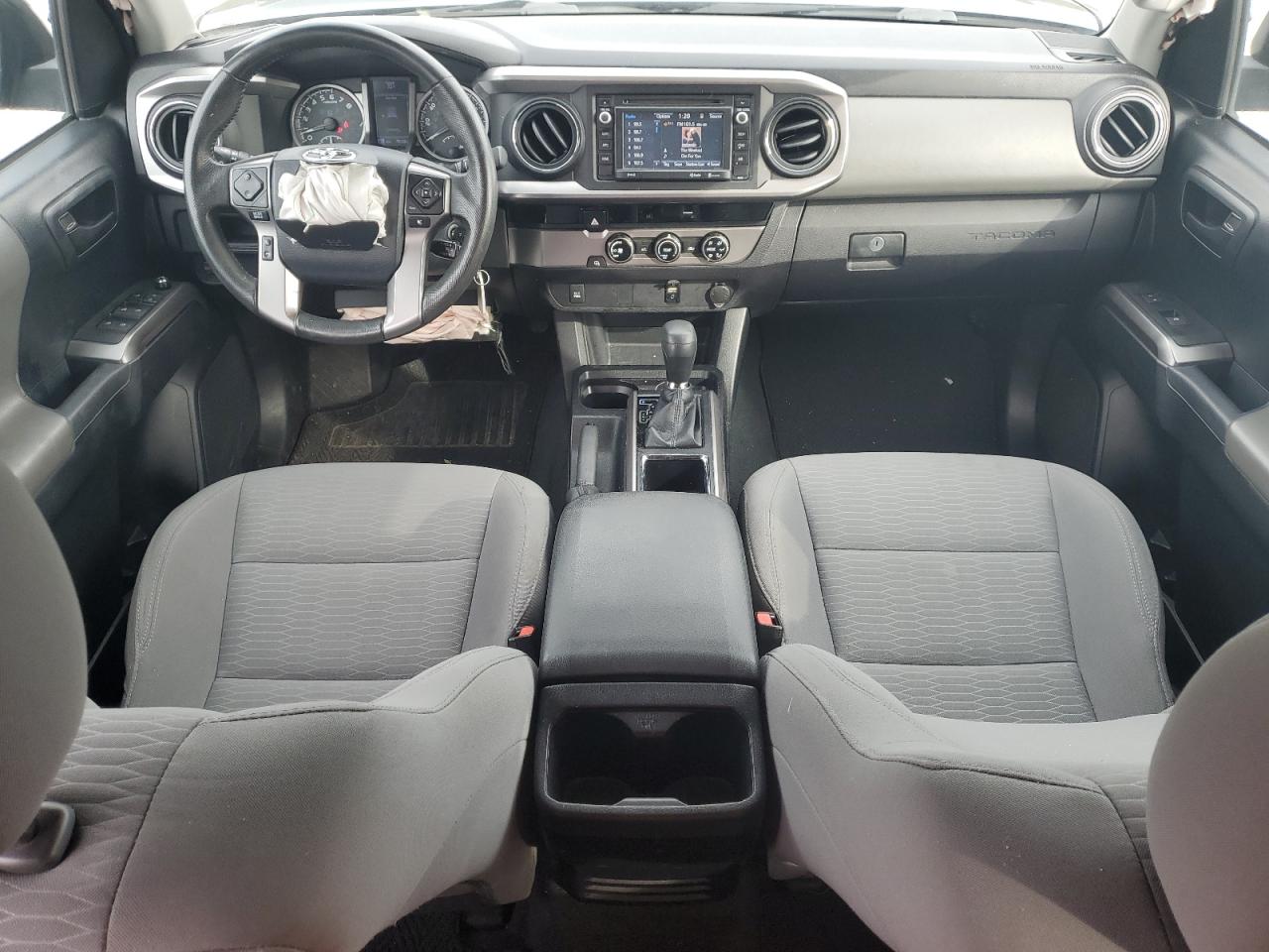 2016 Toyota Tacoma - Image 8