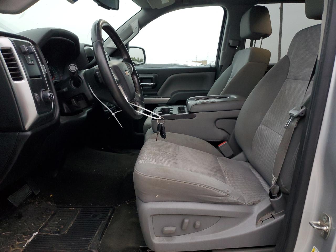 2016 Chevrolet Silverado - Image 7