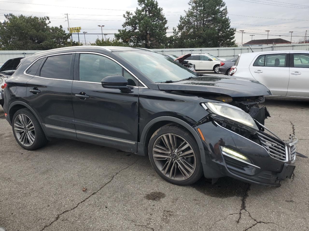 VIN 5LMTJ3DH0GUJ24082 2016 LINCOLN MKC no.4