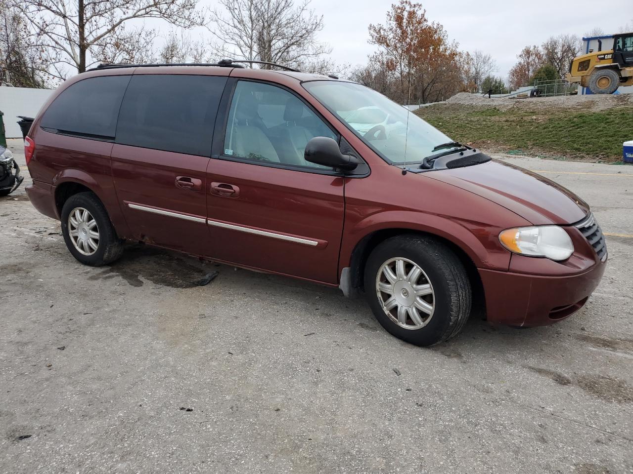 2007 Chrysler Town & Country - Image 4