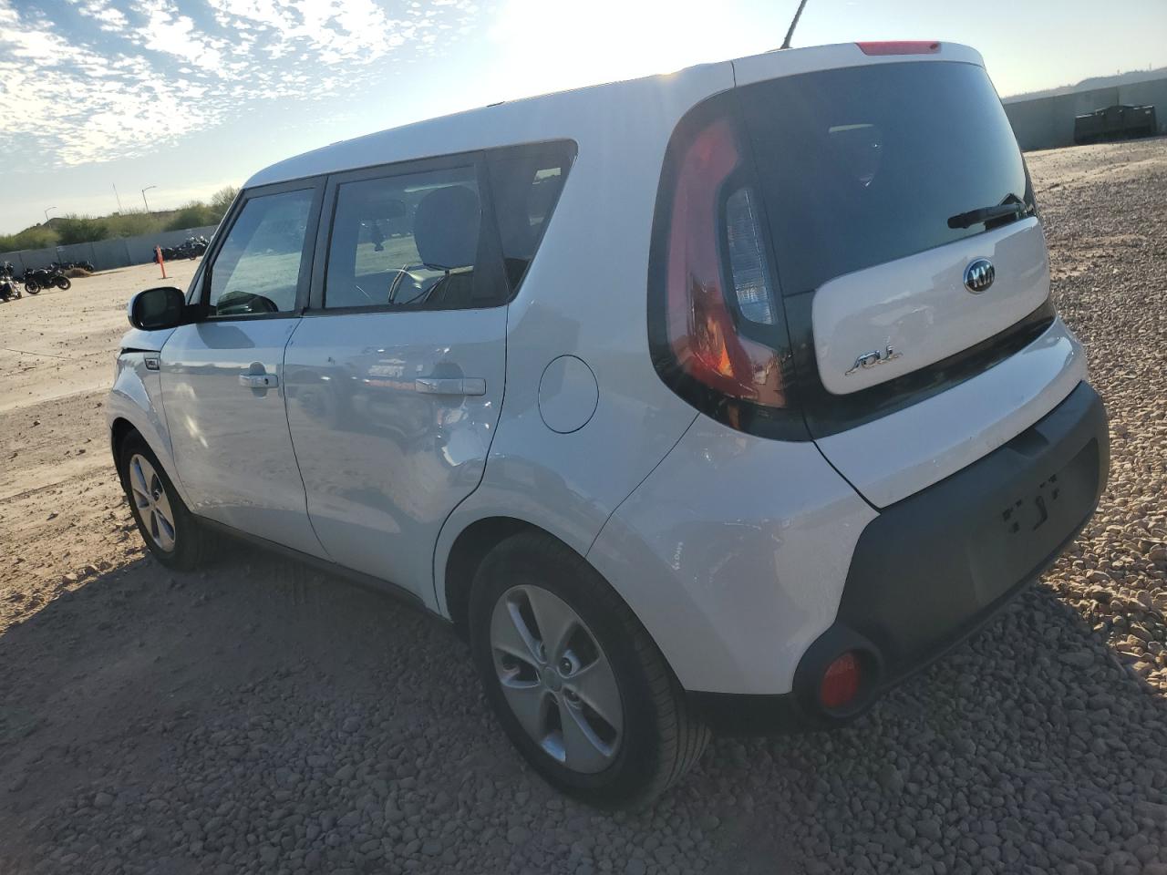 VIN KNDJN2A20G7278254 2016 KIA SOUL no.2