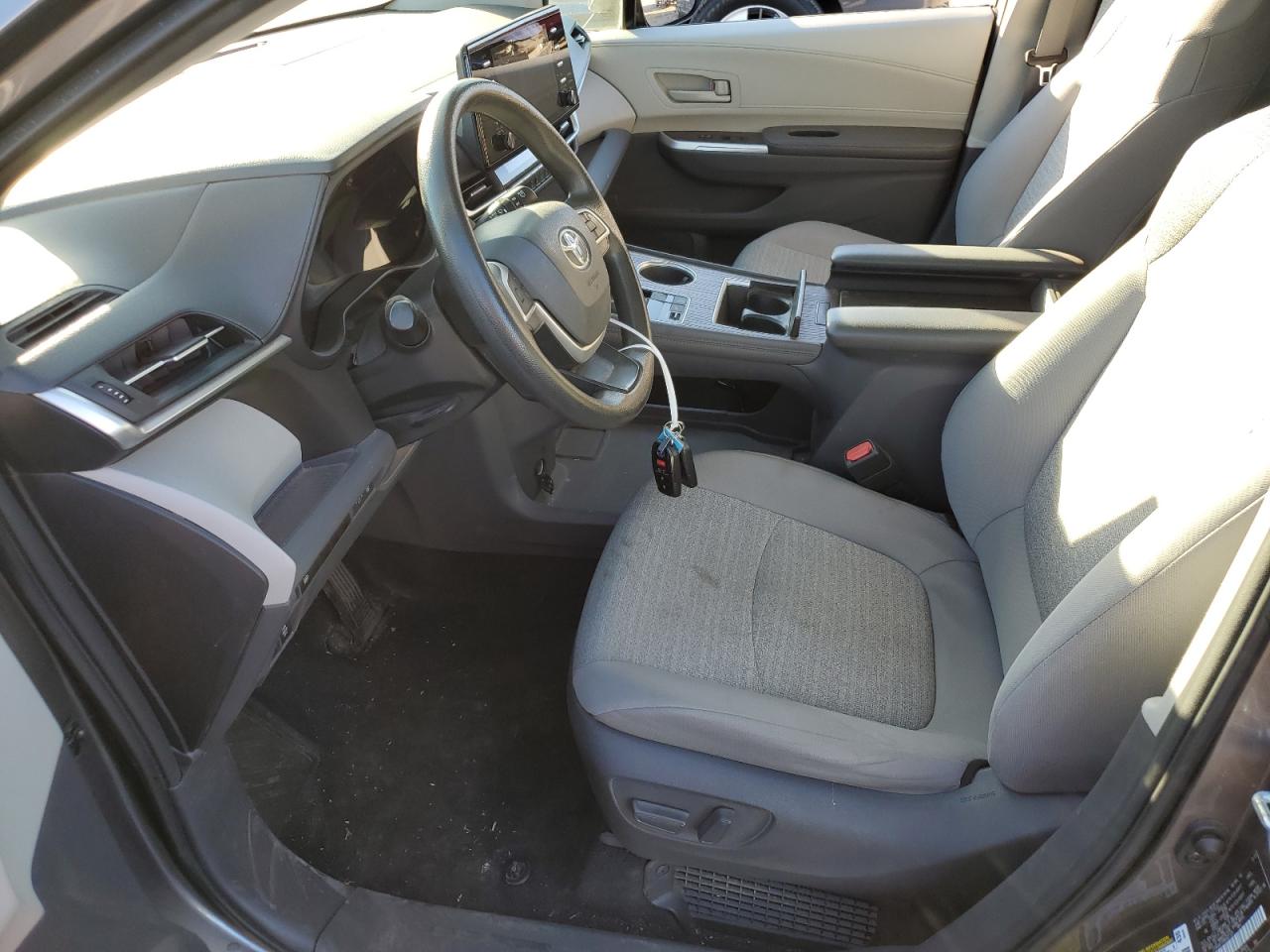 2021 Toyota Sienna - Image 7