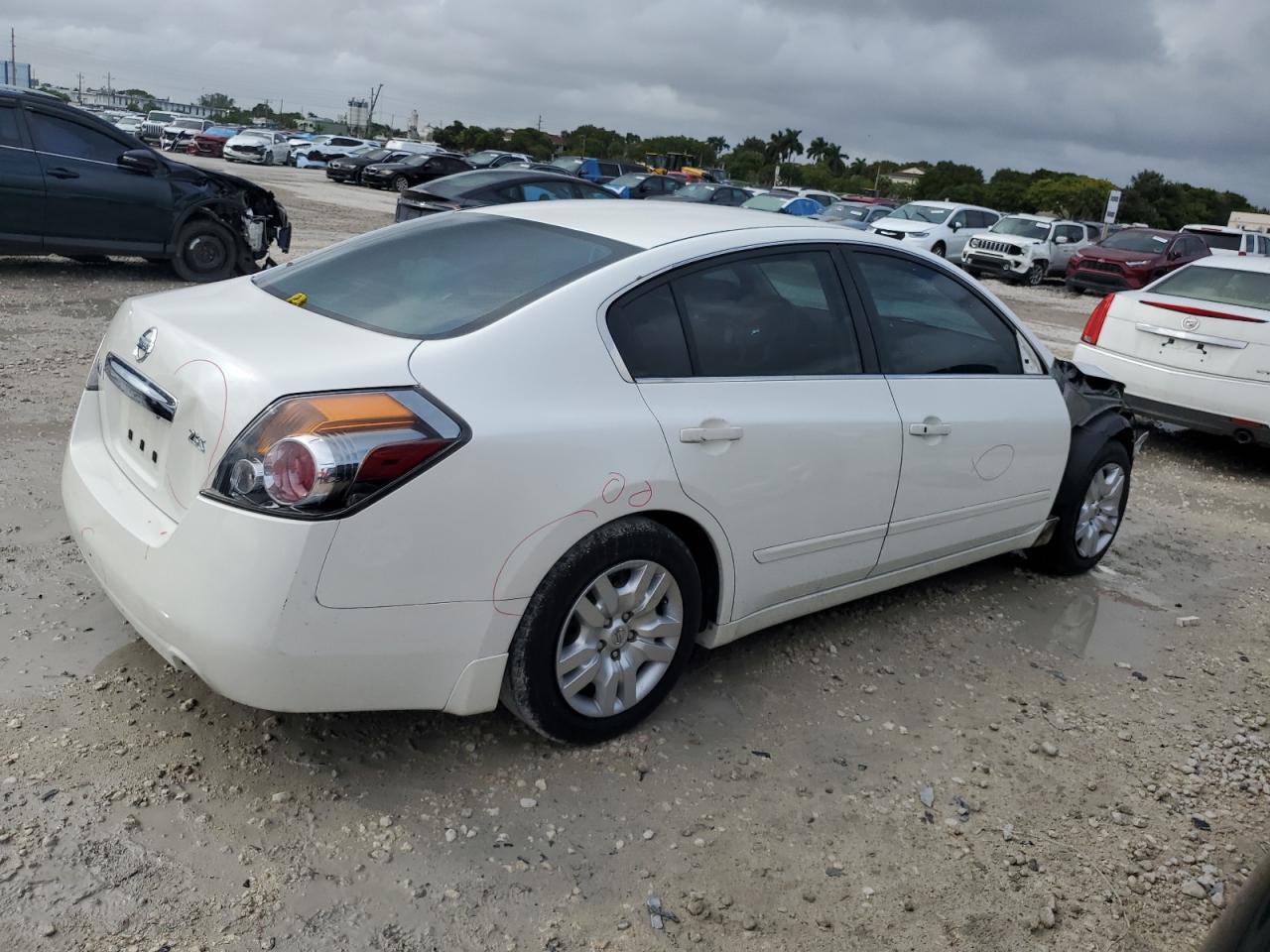 2012 Nissan Altima - Image 3