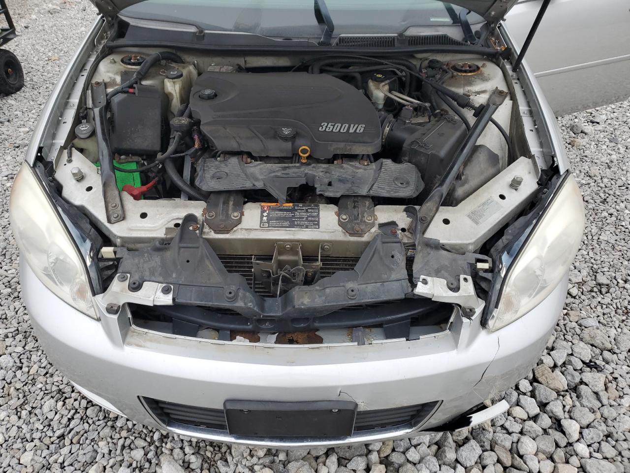 2011 Chevrolet Impala - Image 11