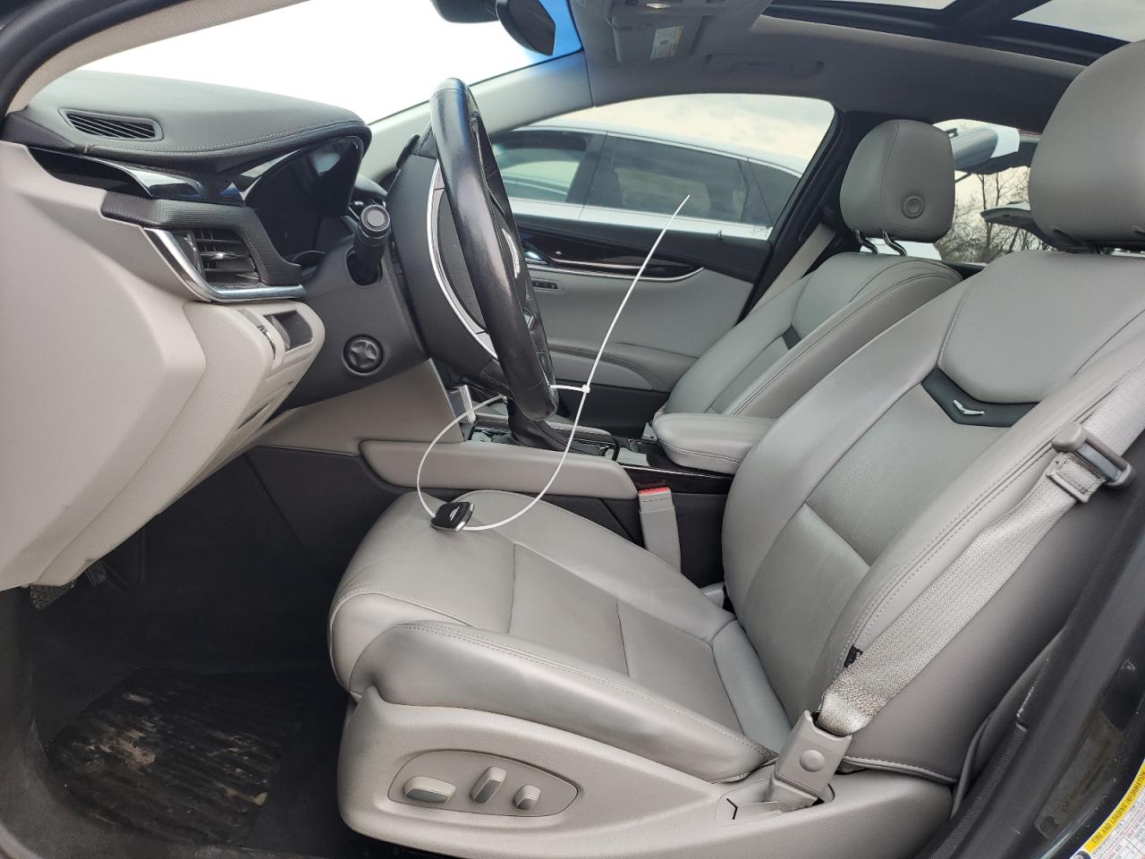 2016 Cadillac XTS - Image 7