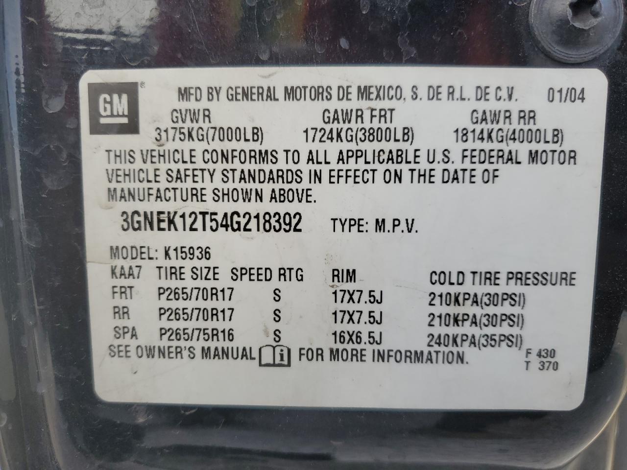 2004 Chevrolet Avalanche - Image 12