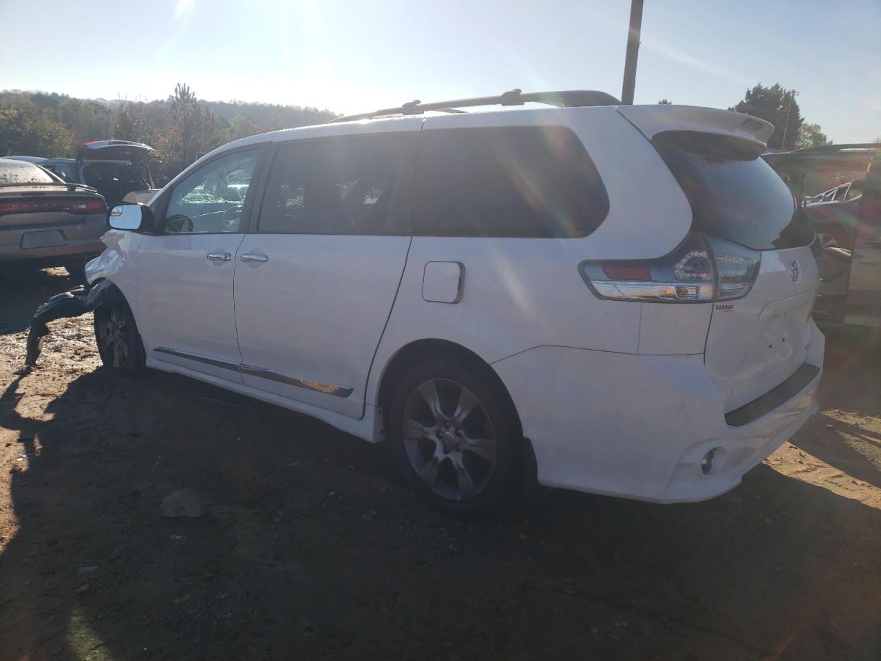 2015 Toyota Sienna Sport VIN: 5TDXK3DC8FS551183 Lot: 80949454