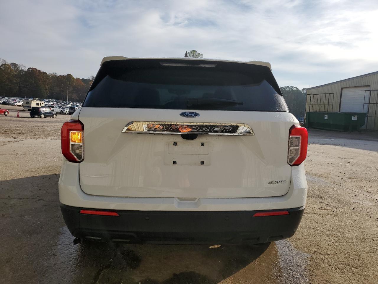 2023 Ford Explorer - Image 6