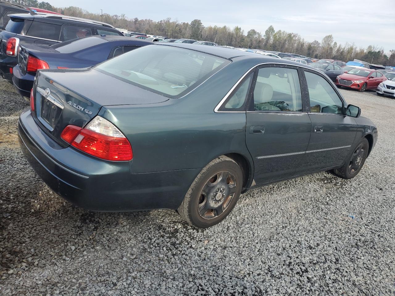 2003 Toyota Avalon - Image 3