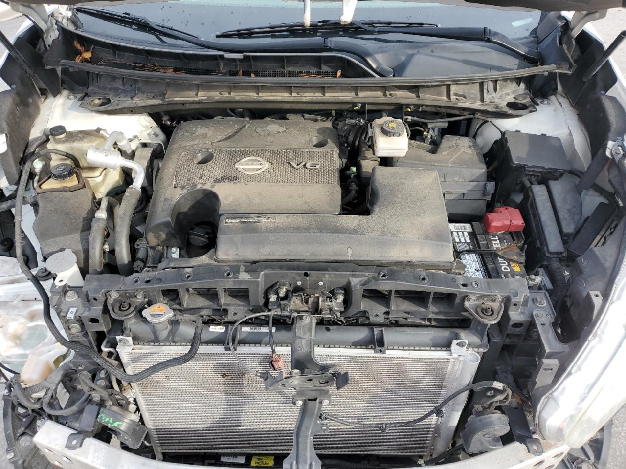 2015 Nissan Murano - Image 12