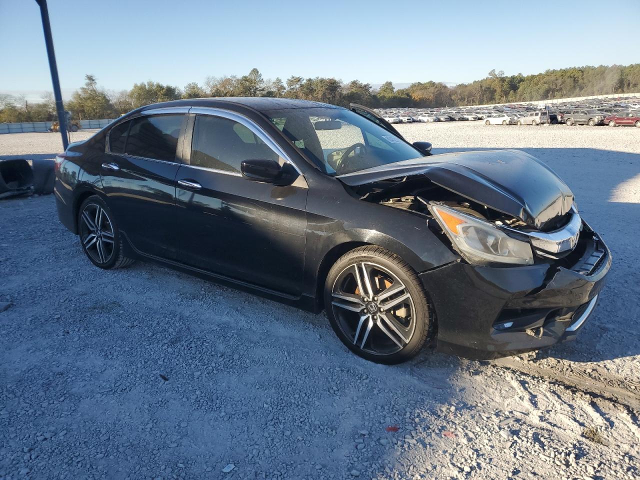 VIN 1HGCR2F15HA090588 2017 HONDA ACCORD no.4