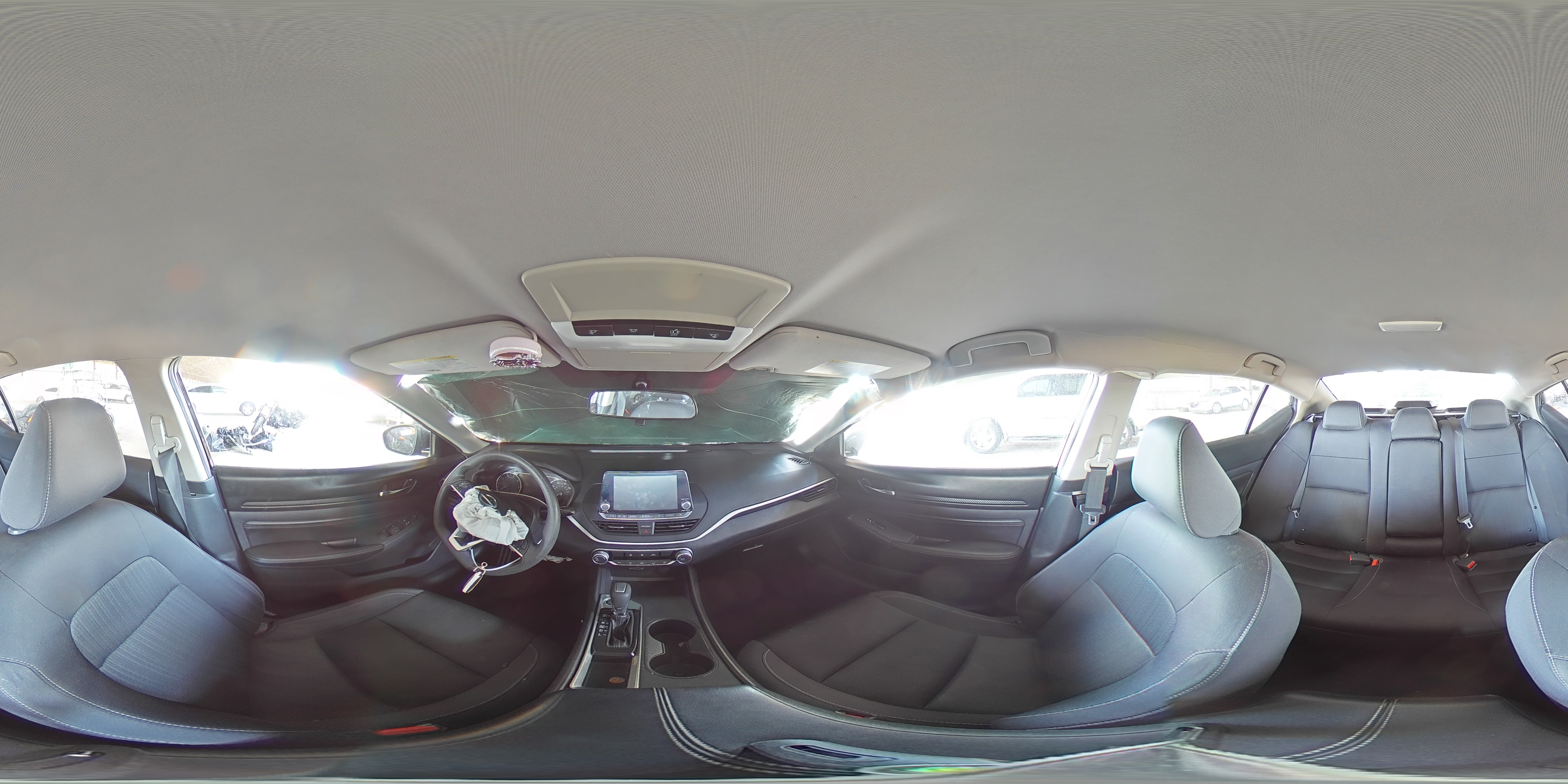 2020 Nissan Altima - Image 13