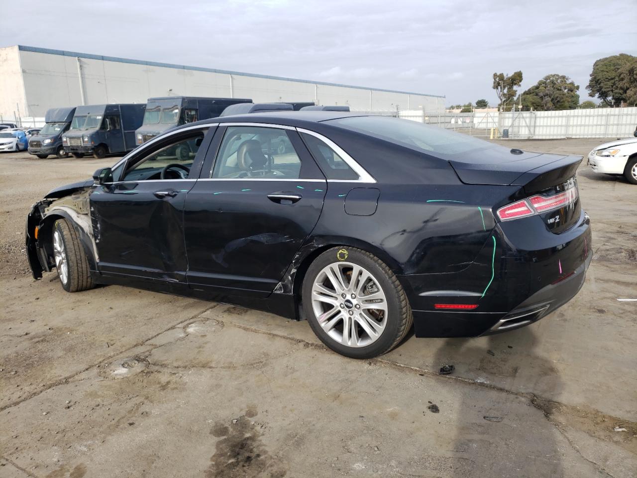 2016 Lincoln MKZ - Image 2