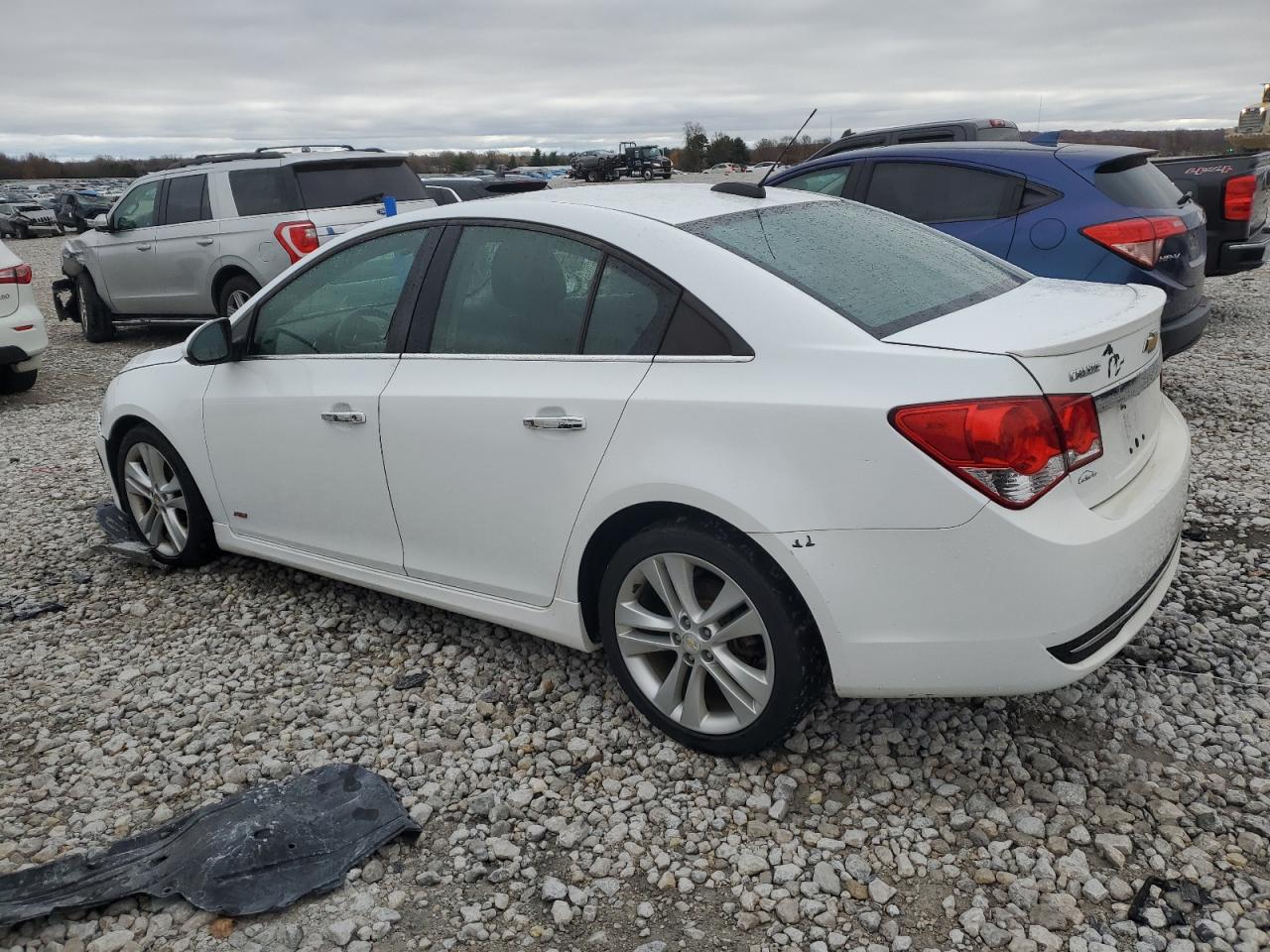2015 Chevrolet Cruze - Image 2