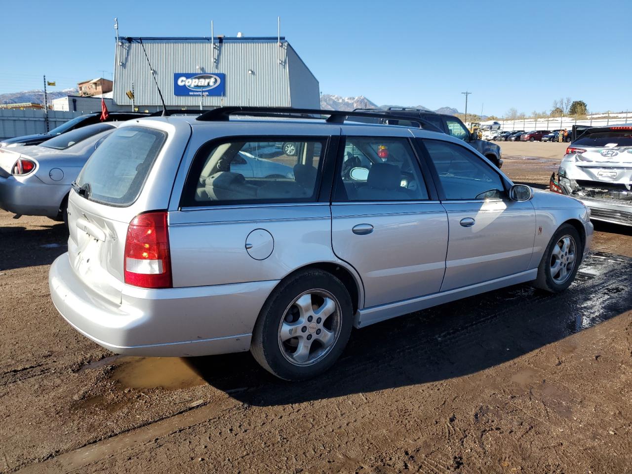 2003 Saturn LW - Image 3