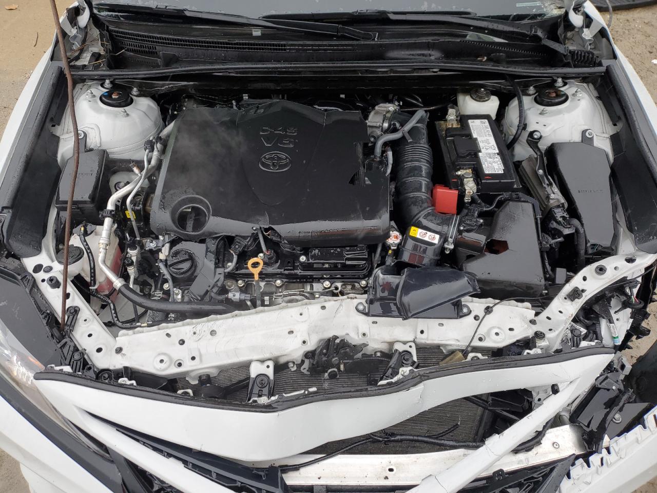 2021 Toyota Camry - Image 11