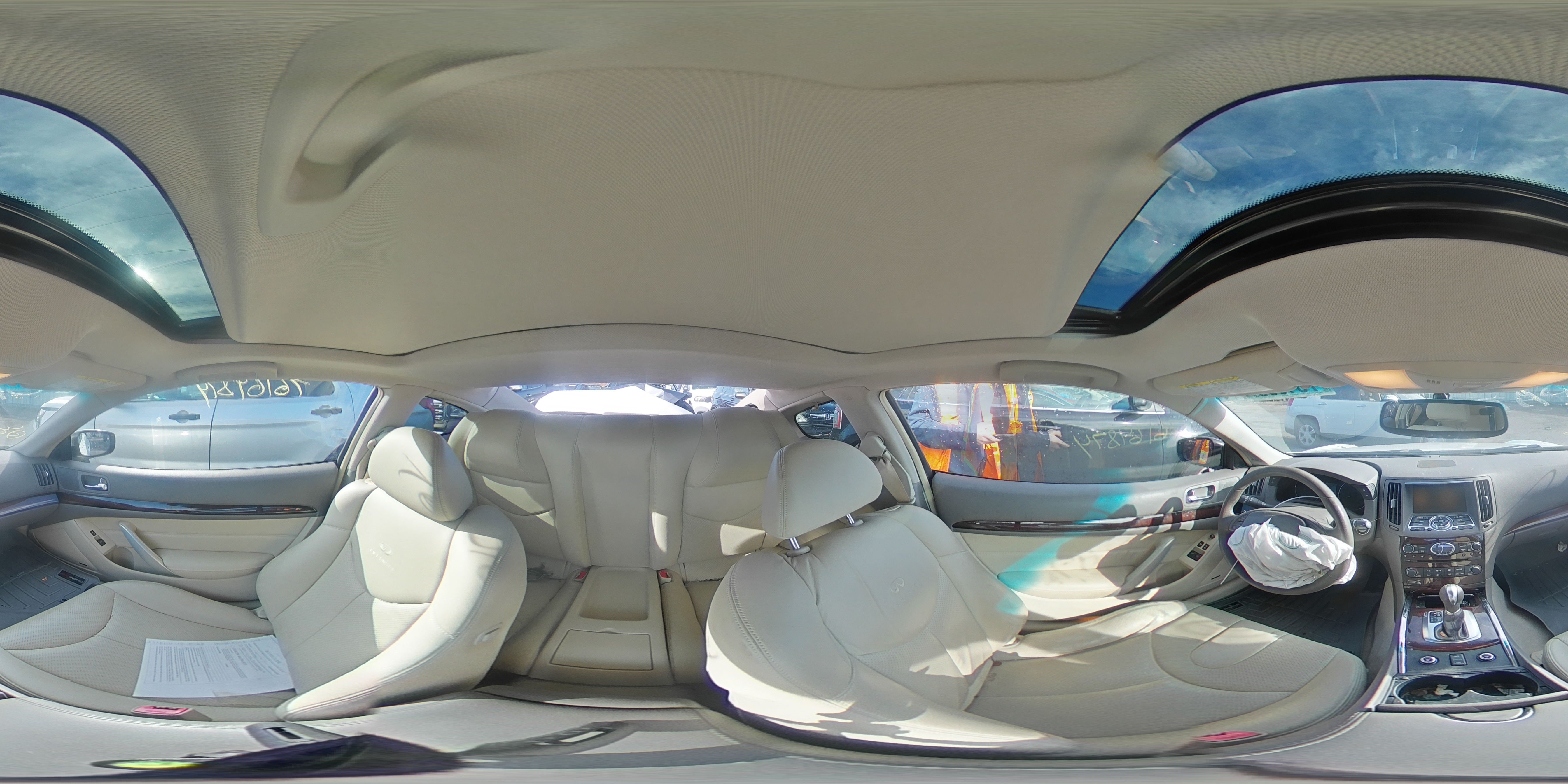 2011 Infiniti G - Image 13