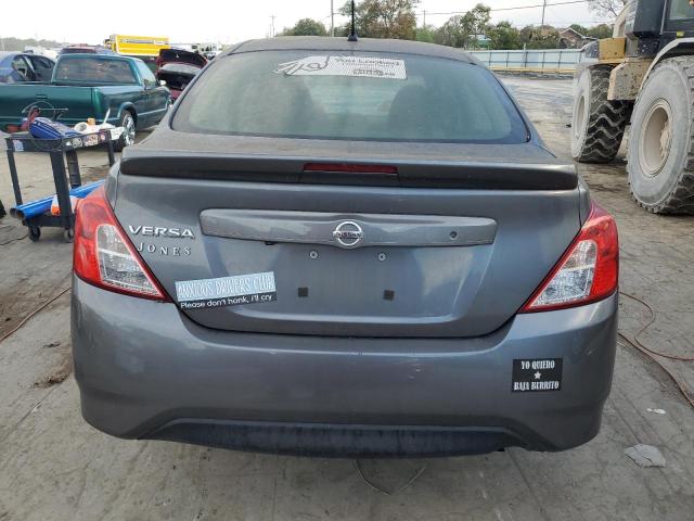  NISSAN VERSA 2018 Gray