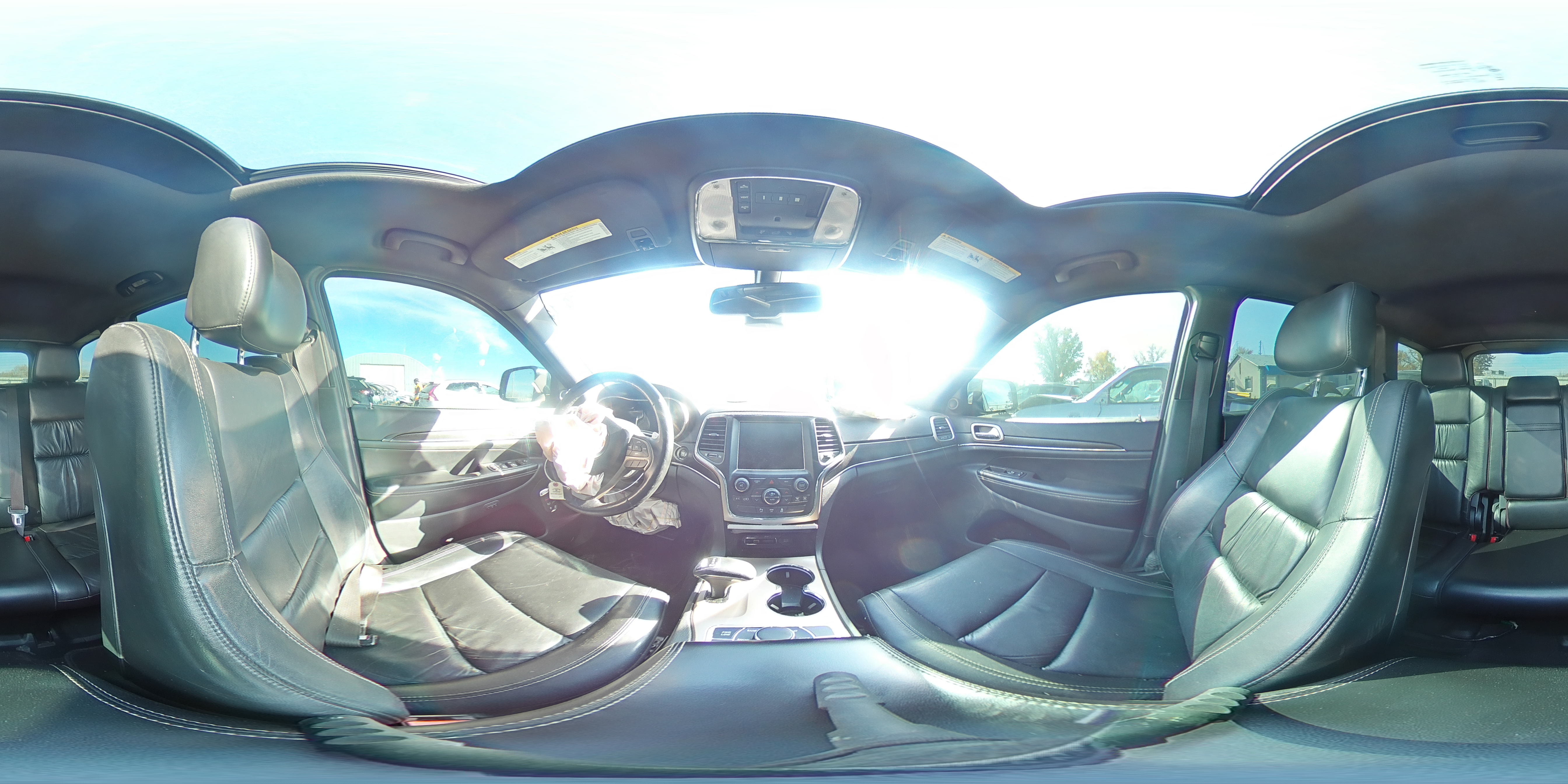 2015 Jeep Grand Cherokee - Image 14